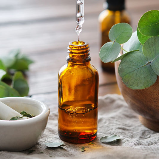 Benefits of Eucalyptus Oil For Hair Growth, Skin Treatment & Stress Relief